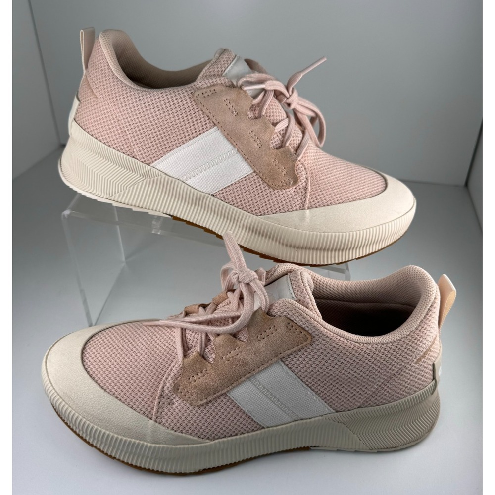 Sorel Women's Out N About III Low Sneaker in Nova Sand/ Chalk Size 10.5 Casual